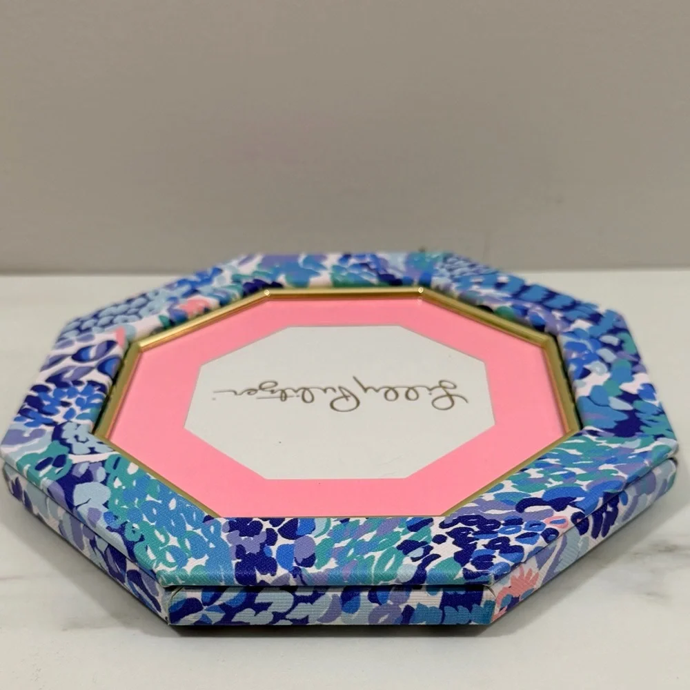 Lilly Pulitzer Octagon Photo Frame “Wave After Wave” 000428 7” Turquoise Oasis